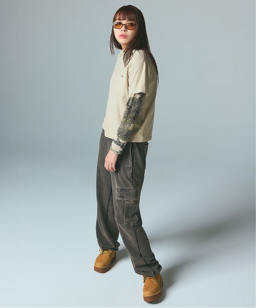 X-girl（エックスガール）の「OVERDYED NUMBER PATCH CARGO SWEATPANTS（スウェットパンツ・レディース・ブラック/インディゴブルー・S/M）」の10枚目の写真