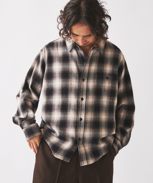 JOURNAL STANDARD relume（ジャーナルスタンダード　レリューム）の「USAコットン ネル オンブレチェック シャツ（シャツ/ブラウス・メンズ・ブラック/イエロー/ブルー系その他・LARGE/MEDIUM）」の9枚目の写真