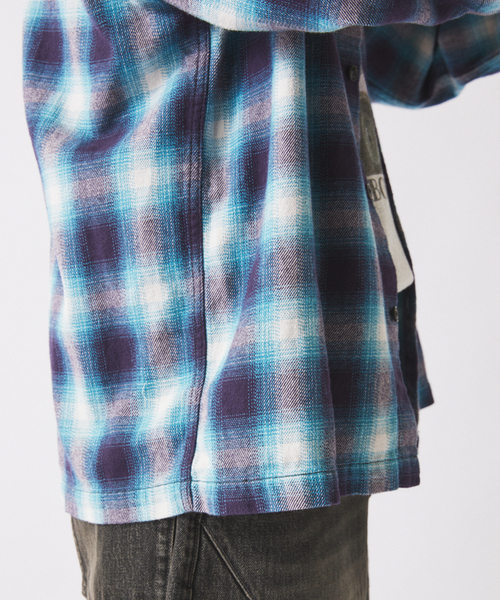 JOURNAL STANDARD relume（ジャーナルスタンダード　レリューム）の「USAコットン ネル オンブレチェック シャツ（シャツ/ブラウス・メンズ・ブラック/イエロー/ブルー系その他・LARGE/MEDIUM）」の21枚目の写真