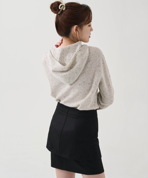 HYEYEONG KIM(ヘヨン キム)の「ウールレイヤードミディスカート-ブラック(スカート・レディース・ブラック・SMALL/MEDIUM/LARGE)」の4枚目の写真