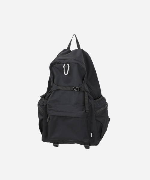 JENNER（ジェンナー）の「ライトリサイクルナイロンバックパック_ミディアム[ブラック]（バックパック/リュック・レディース・その他・FREE）」の2枚目の写真