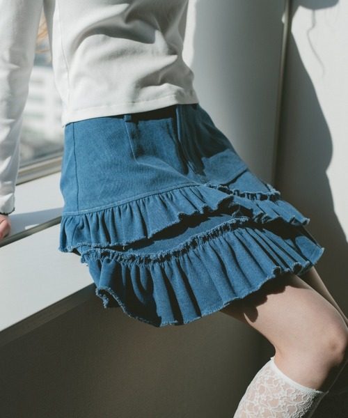 idem(イデム)の「damage frill denim mini skirt / ダメージフリルデニムミニスカート(スカート・レディース・ブルー/ネイビー・FREE)」の11枚目の写真