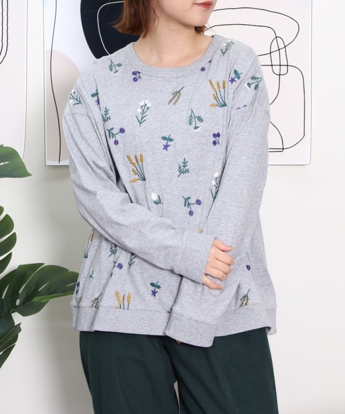 Emago(イマゴ)の「EMAGO 花刺繍タックプルオーバー(Tシャツ/カットソー・レディース・ブラック/イエロー/杢グレー・FREE)」の6枚目の写真