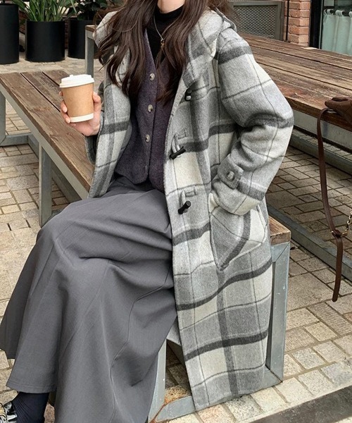 Miniministore(ミニミニストア)の「トグルボタンロングコートチェック柄コート(ダッフルコート・レディース・グレー・XL/L)」の4枚目の写真