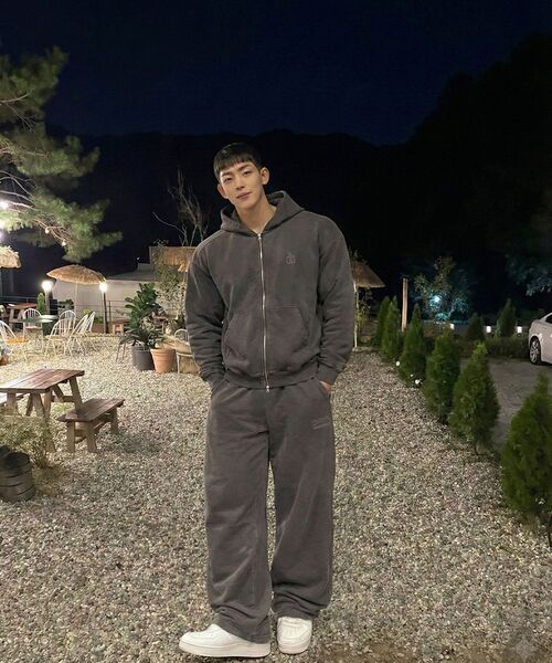 PHERMENON（フェルメノン）の「ピグメントオーバーサイズワイドストリングジョガーパンツ - カーキ（スウェットパンツ・メンズ・その他・1/2）」の10枚目の写真