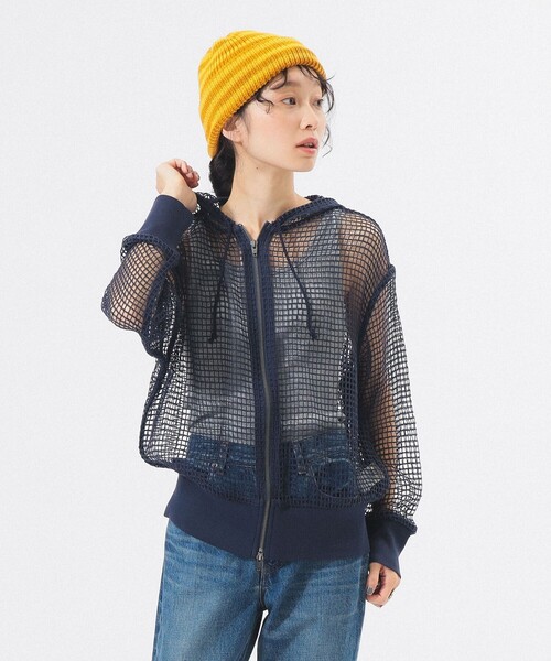 BEAMS BOY（ビームスボーイ）の「ビッグ メッシュ フーディー（パーカー・レディース・オフホワイト/ブラウン/ネイビー・ONE SIZE）」の3枚目の写真