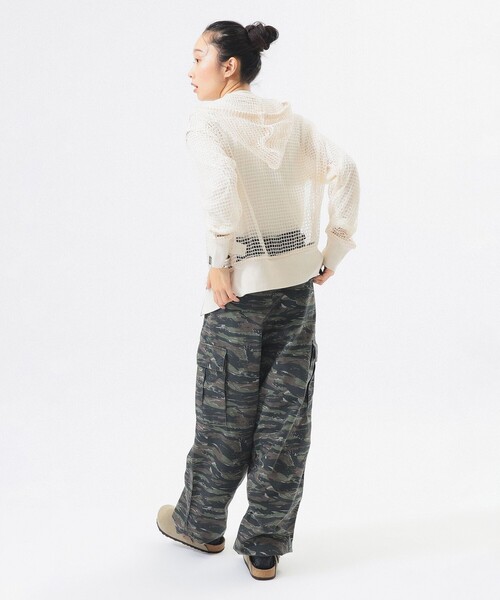 BEAMS BOY（ビームスボーイ）の「ビッグ メッシュ フーディー（パーカー・レディース・オフホワイト/ブラウン/ネイビー・ONE SIZE）」の7枚目の写真