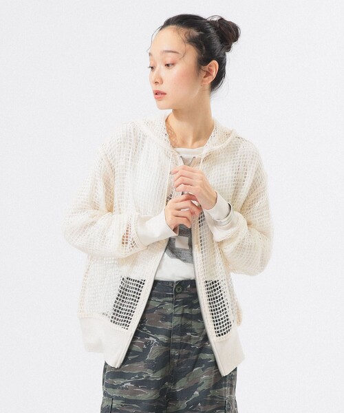 BEAMS BOY（ビームスボーイ）の「ビッグ メッシュ フーディー（パーカー・レディース・オフホワイト/ブラウン/ネイビー・ONE SIZE）」の8枚目の写真