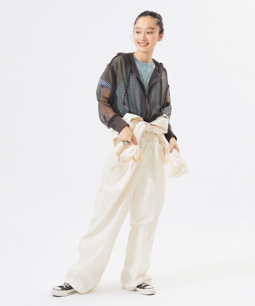 BEAMS BOY（ビームスボーイ）の「ビッグ メッシュ フーディー（パーカー・レディース・オフホワイト/ブラウン/ネイビー・ONE SIZE）」の11枚目の写真