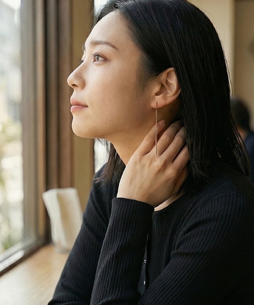 STYLE DELI（スタイルデリ）の「【DELI by】スリムバーロングチェーンピアス（ピアス（両耳用）・レディース・シルバー/ゴールド・FREE）」の5枚目の写真