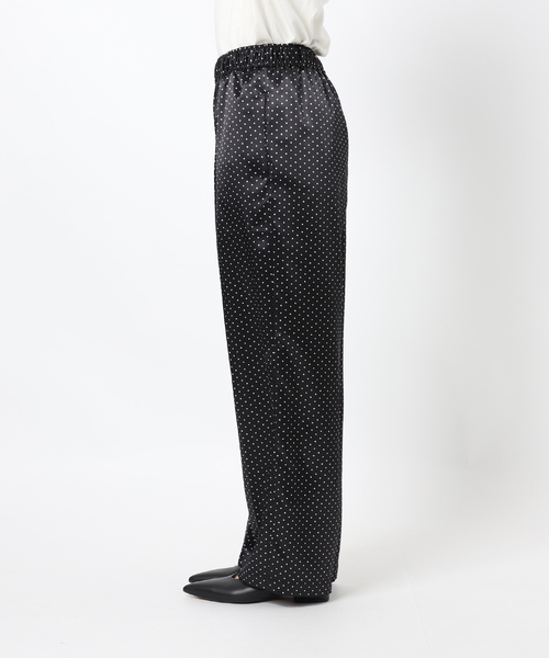 SLOBE IENA(スローブイエナ)の「ドットプリントサテンイージーパンツ(その他パンツ・レディース・ブラック/ホワイト・FREE)」の18枚目の写真