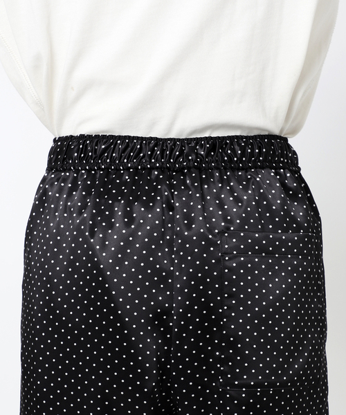 SLOBE IENA(スローブイエナ)の「ドットプリントサテンイージーパンツ(その他パンツ・レディース・ブラック/ホワイト・FREE)」の21枚目の写真