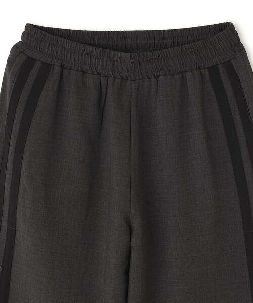 DANKE SCHON(ダンケシェーン)の「【WEB&DEPOT限定】DankeSchon/ダンケシェーン/HW TRACK PANTS(その他パンツ・レディース・ブラック・M/L/XL)」の2枚目の写真