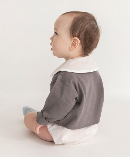 BRANSHES（ブランシェス）の「【ベビー/マシーンウォッシャブル】ニットカーディガン（カーディガン/ボレロ・キッズ・ベージュ/チャコールグレー・FREE）」の11枚目の写真