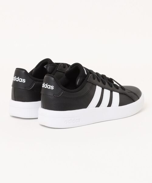 adidas(アディダス)の「adidas アディダス GRAND COURT BASE 3.0 U レディーススニーカー(グランドコートベース3.0U) HQ0082 コアブラック/フットウェアホワイト/コアブラック(スニーカー・レディース・ブラック・22.5cm/23.0cm/23.5cm/24.0cm/24.5cm/25.0cm)」の2枚目の写真