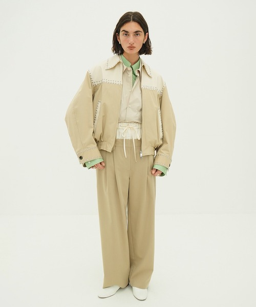 CLANE(クラネ)の「W COLOR STUDDED DRIZZLER JACKET(ブルゾン・レディース・ベージュ/ブラック・2/1)」の14枚目の写真