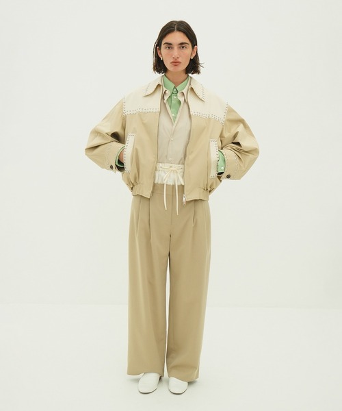 CLANE(クラネ)の「W COLOR STUDDED DRIZZLER JACKET(ブルゾン・レディース・ベージュ/ブラック・2/1)」の16枚目の写真