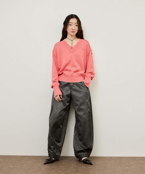 ADAM ET ROPE'(アダムエロペ)の「ピグメントダイエッグパンツ(その他パンツ・レディース・オフホワイト/チャコールグレー・38/36)」の5枚目の写真