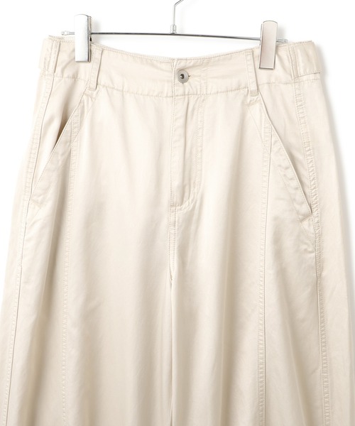 ADAM ET ROPE'(アダムエロペ)の「ピグメントダイエッグパンツ(その他パンツ・レディース・オフホワイト/チャコールグレー・38/36)」の8枚目の写真