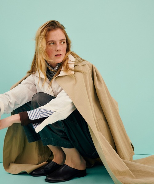 ADAM ET ROPE'(アダムエロペ)の「ピグメントダイエッグパンツ(その他パンツ・レディース・オフホワイト/チャコールグレー・38/36)」の3枚目の写真