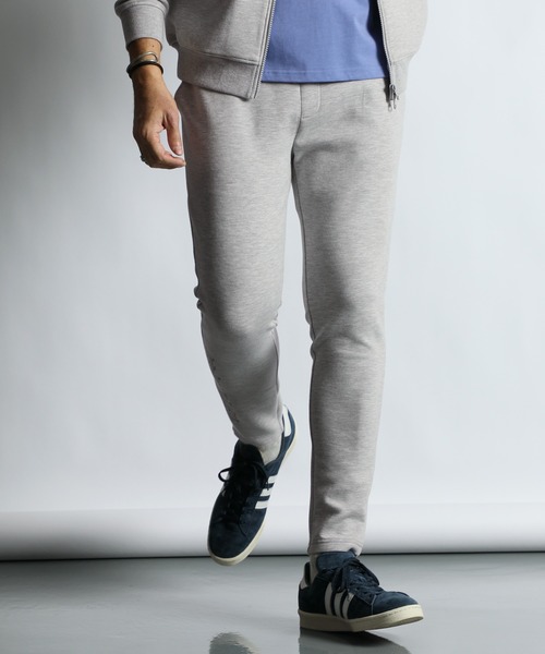 The DUFFER of ST.GEORGE(ザダファーオブセントジョージ)の「〔BLACK LABEL〕SORONA DOUBLE KNIT ATHLETIC SLIM PT:セットアップ対応 ソロナ ダンボールニット スリムパンツ(スウェットパンツ・メンズ・グレー/ブラック/スミクロ・X-LARGE/LARGE/MEDIUM/SMALL)」の3枚目の写真