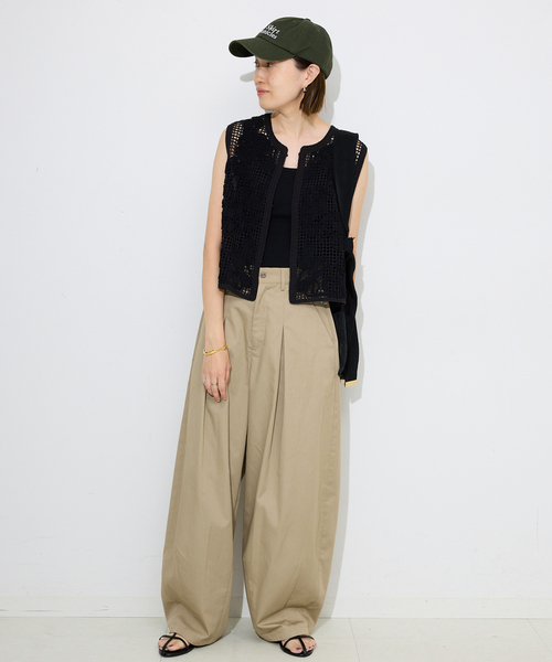 SLOBE IENA(スローブイエナ)の「《接触冷感/WEB限定/追加2》ライトチノタックカーブトラウザー(チノパンツ・レディース・ベージュ/ブラック・36/38)」の9枚目の写真