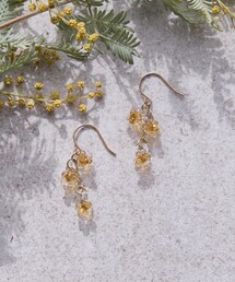 HARIO Lampwork Factory（ハリオランプワークファクトリー）の「【HARIO Lampwork Factory】ピアス ひとふさのミモザ（ピアス（両耳用））」