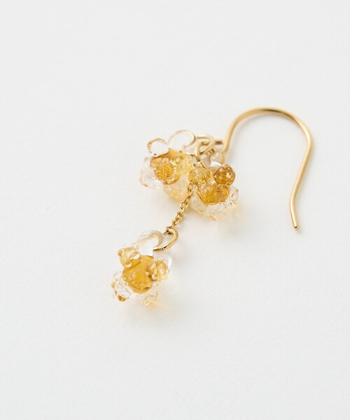 HARIO Lampwork Factory(ハリオランプワークファクトリー)の「【HARIO Lampwork Factory】ピアス ひとふさのミモザ(ピアス(両耳用)・レディース・イエロー/グリーン系その他・フリー)」の12枚目の写真