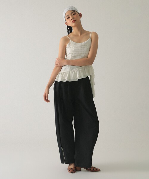 Ray BEAMS（レイビームス）の「裾 フレアー キャミソール（キャミソール・レディース・ホワイト/ブラック・1/0）」の7枚目の写真