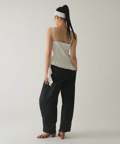 Ray BEAMS（レイビームス）の「裾 フレアー キャミソール（キャミソール・レディース・ホワイト/ブラック・1/0）」の9枚目の写真