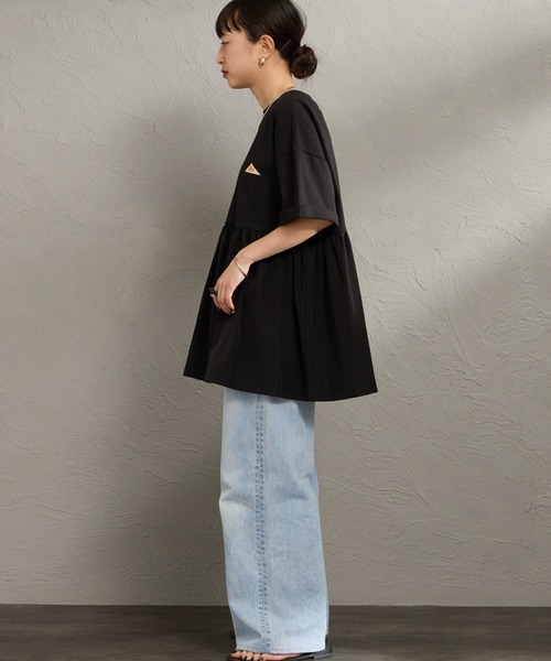 KELTY（ケルティ）の「[KELTY/ケルティ] 別注 ウエスト切替 ペプラムデザインTシャツ（Tシャツ/カットソー・レディース・チャコールグレー/ブラック/グレイッシュベージュ/カーキ・F）」の5枚目の写真