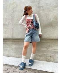 花柄スカーフ デニムショートパンツ