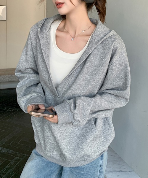 ReRe(リリ)の「ディープVネックパーカー(パーカー・レディース・アッシュグレー/ライトブルー/ライトピンク/ブラック/ライトイエロー/ローズ/グレー・FREE)」の4枚目の写真