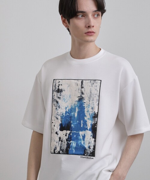 tk.TAKEO KIKUCHI(ティーケータケオキクチ)の「コンシールドエンブロTシャツ(Tシャツ/カットソー・メンズ・ホワイト/ブラック/ライトブルー・02/03)」の2枚目の写真