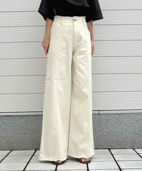 Q(キュー)の「ストレッチデニムパンツ(デニムパンツ・レディース・ライトブルー/アイボリー・MEDIUM)」の22枚目の写真