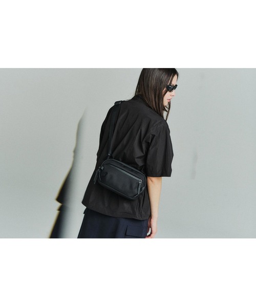 Aer（エアー）の「AER　Day Sling 4　/　AER-21072（ショルダーバッグ・メンズ・ブラック・FREE）」の18枚目の写真