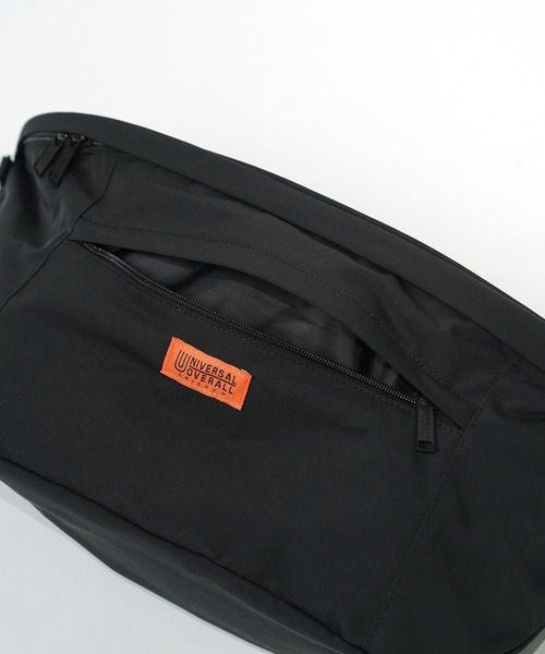 UNIVERSAL OVERALL（ユニバーサルオーバーオール）の「"07"≪UNIVERSAL OVERALL≫4ポケット/12L ビッグ ヒップバッグ（ボディバッグ/ウエストポーチ・メンズ・ブラック/チャコールグレー/カーキブラウン・ONE SIZE）」の15枚目の写真
