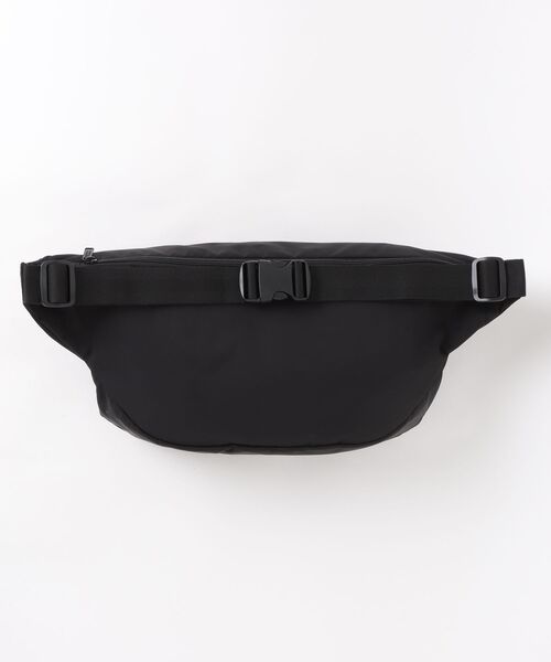 UNIVERSAL OVERALL（ユニバーサルオーバーオール）の「"07"≪UNIVERSAL OVERALL≫4ポケット/12L ビッグ ヒップバッグ（ボディバッグ/ウエストポーチ・メンズ・ブラック/チャコールグレー/カーキブラウン・ONE SIZE）」の18枚目の写真