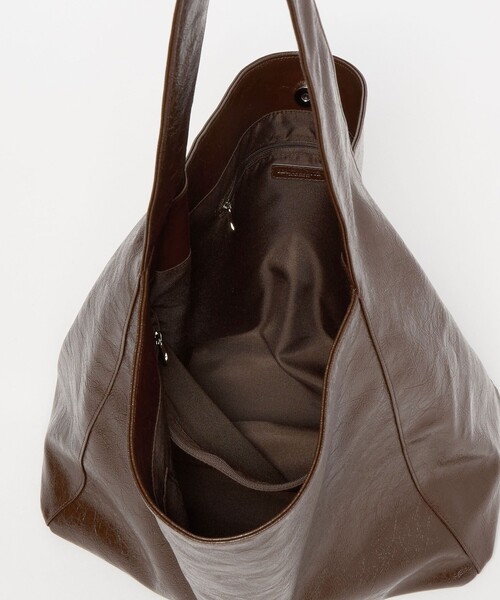 BEAUTY&YOUTH UNITED ARROWS(ビューティーアンドユースユナイテッドアローズ)の「レザーライク ビッグ ワンショルダーバッグ(ショルダーバッグ・レディース・ブラック/ダークブラウン・FREE)」の16枚目の写真