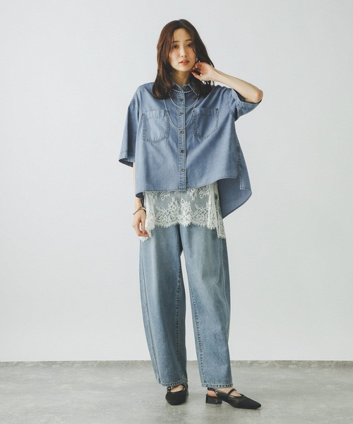GLOBAL WORK（グローバルワーク）の「GOODデニムシャツ半袖/655908（シャツ/ブラウス・レディース・ブルー/ブルー系6・LARGE/MEDIUM）」の4枚目の写真
