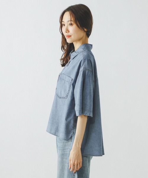 GLOBAL WORK（グローバルワーク）の「GOODデニムシャツ半袖/655908（シャツ/ブラウス・レディース・ブルー/ブルー系6・LARGE/MEDIUM）」の12枚目の写真