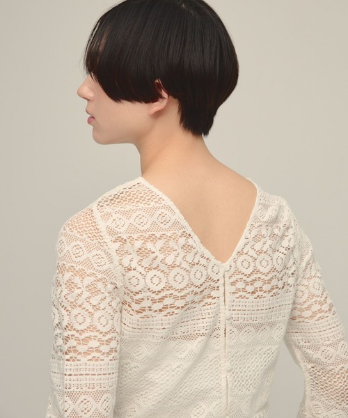 eL(エル)の「【eL】2way Lace Pullover/643997(Tシャツ/カットソー・レディース・ブラック/オフホワイト・FREE)」の13枚目の写真