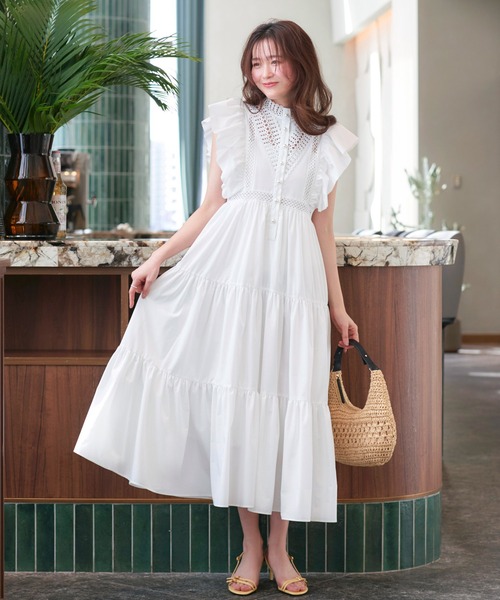 RUIRUE BOUTIQUE(ルイルエブティック)の「洗える | ティアード ボリューム シャツワンピース | ワンピース・夏ワンピース・ロングワンピース・リゾートワンピース・レースワンピース・ティアードスカート・フレアスカート(シャツワンピース・レディース・オフホワイト/ブラック/ネイビー・S/M/L)」の4枚目の写真