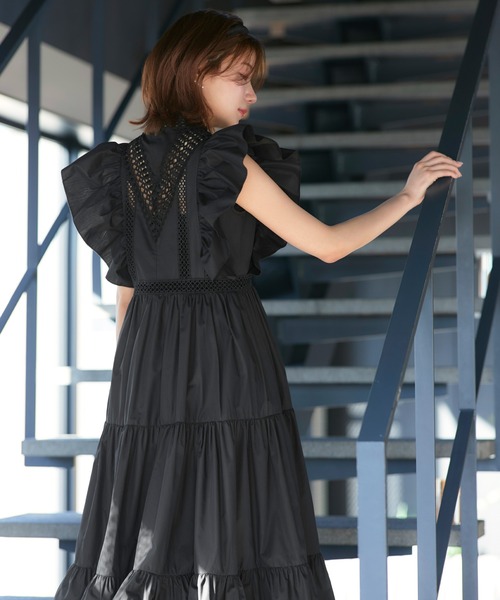 RUIRUE BOUTIQUE(ルイルエブティック)の「洗える | ティアード ボリューム シャツワンピース | ワンピース・夏ワンピース・ロングワンピース・リゾートワンピース・レースワンピース・ティアードスカート・フレアスカート(シャツワンピース・レディース・オフホワイト/ブラック/ネイビー・S/M/L)」の13枚目の写真