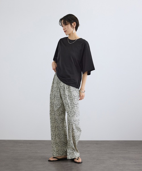 SALON adam et rope'(サロン アダム エ ロペ)の「リバティイージーリラックスパンツ(その他パンツ・レディース・ブルー系その他4/グリーン系その他/ブラック系その他・FREE)」の17枚目の写真