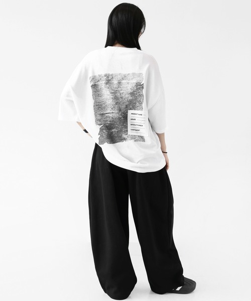 minsobi(ミンソビ)の「ラベルディテール バックアート ビッグTシャツ ユニセックス(Tシャツ/カットソー・メンズ・ホワイト/ブラック・FREE)」の11枚目の写真