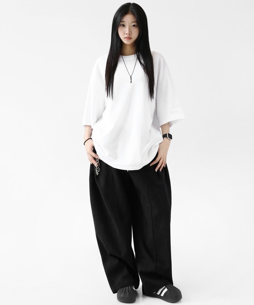 minsobi(ミンソビ)の「ラベルディテール バックアート ビッグTシャツ ユニセックス(Tシャツ/カットソー・メンズ・ホワイト/ブラック・FREE)」の14枚目の写真