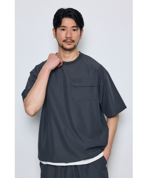 AZUL by moussy(アズールバイマウジー)の「【UVカット、遮熱、接触冷感】ひんやり♪SHELTECH Light ポケットTシャツ 春服 夏服(Tシャツ/カットソー・メンズ・グレー系その他/ブラック/グレー・SMALL/MEDIUM/LARGE)」の16枚目の写真