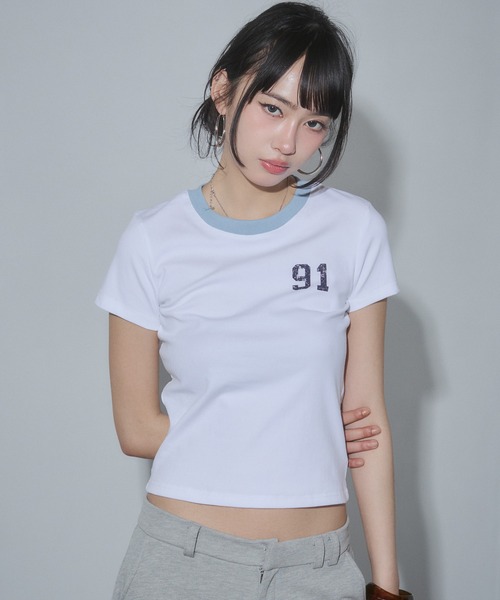 ENVYM(アンビー)の「ナンバリングリンガーTシャツ(Tシャツ/カットソー・レディース・チャコールグレー/ブラック/ホワイト/レッド・FREE)」の13枚目の写真