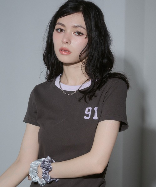 ENVYM(アンビー)の「ナンバリングリンガーTシャツ(Tシャツ/カットソー・レディース・チャコールグレー/ブラック/ホワイト/レッド・FREE)」の9枚目の写真
